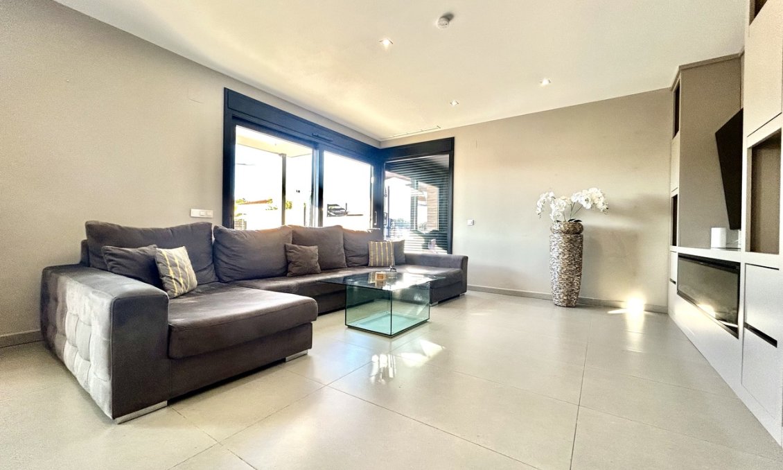 Resale - Villa -
Los Balcones - Costa Blanca