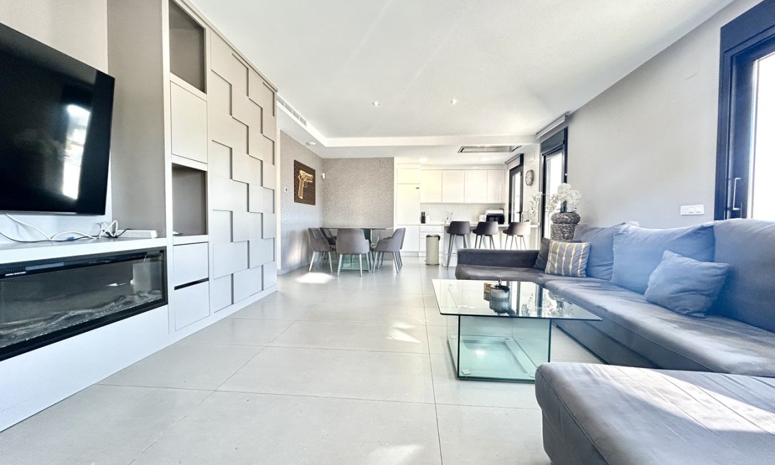 Resale - Villa -
Los Balcones - Costa Blanca
