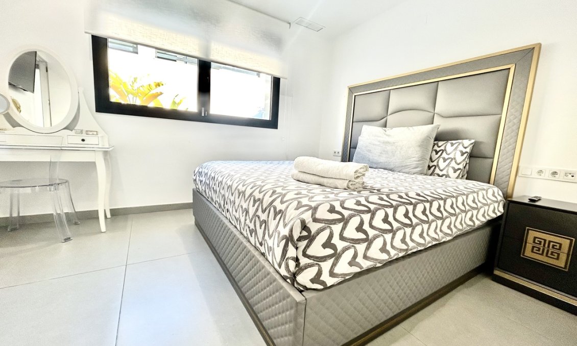Resale - Villa -
Los Balcones - Costa Blanca
