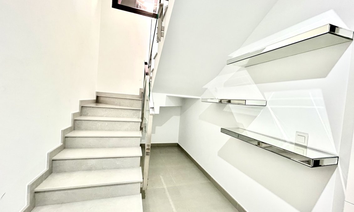 Resale - Villa -
Los Balcones - Costa Blanca