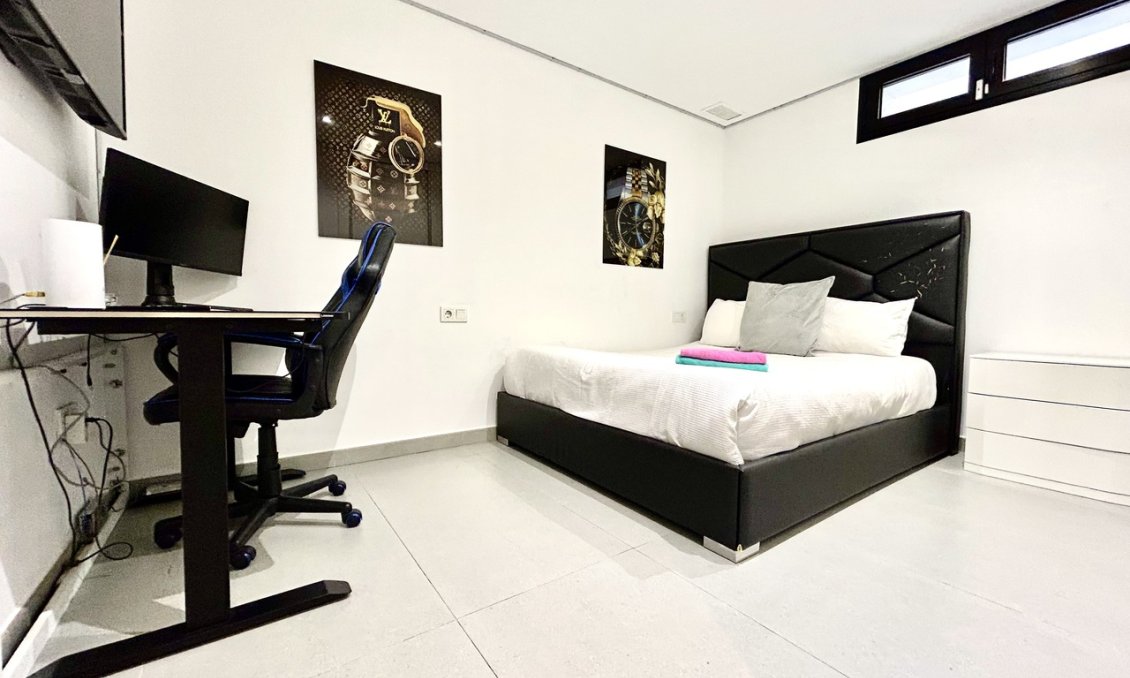 Resale - Villa -
Los Balcones - Costa Blanca