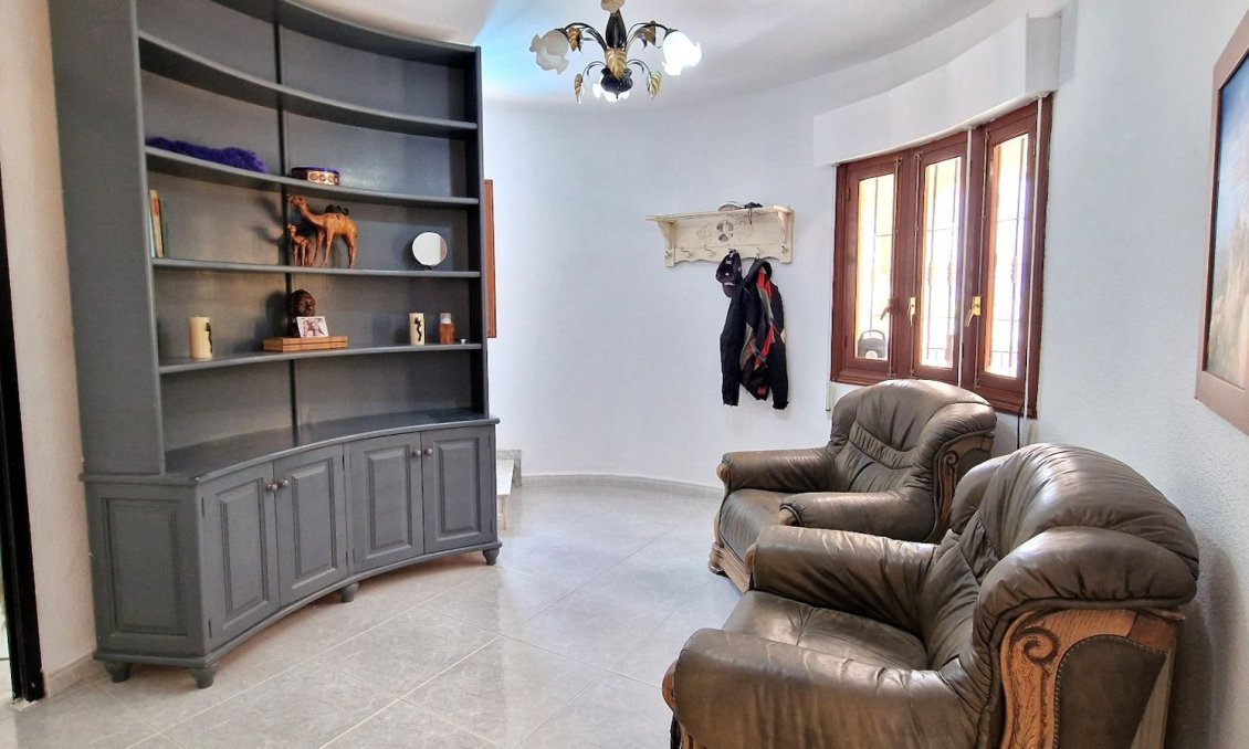 Resale - Villa -
Orihuela - Inland