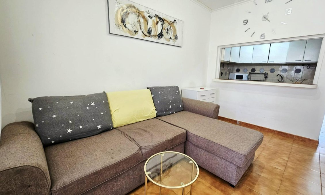 Resale - Bungalow -
Torrevieja - Nueva Torrevieja