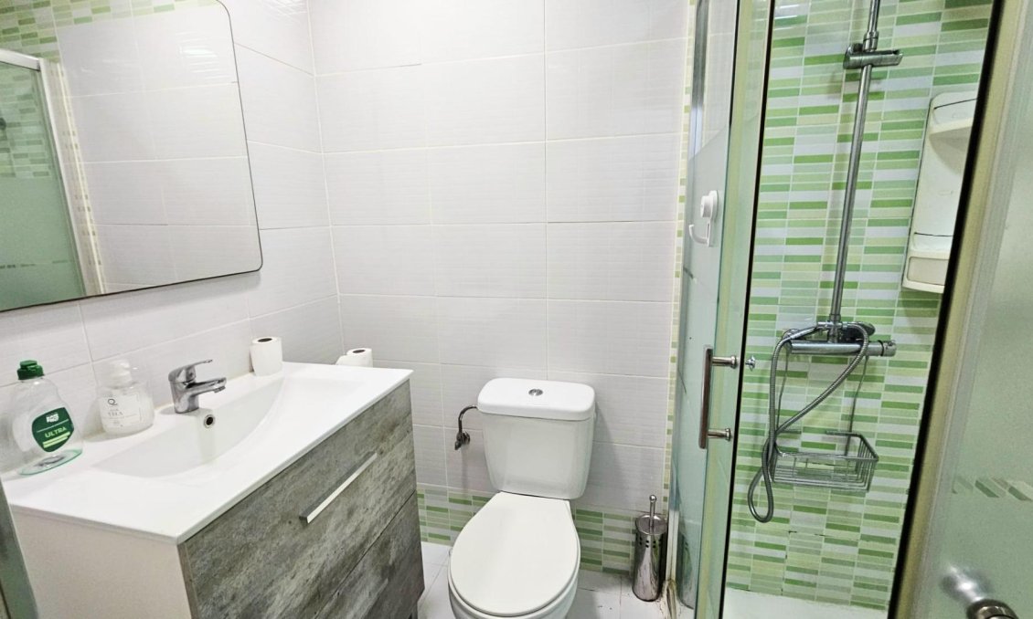 Resale - Bungalow -
Torrevieja - Nueva Torrevieja