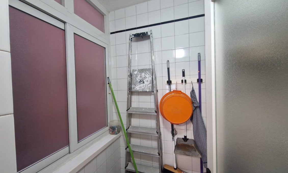Resale - Apartment -
Torrevieja - Playa de los Locos