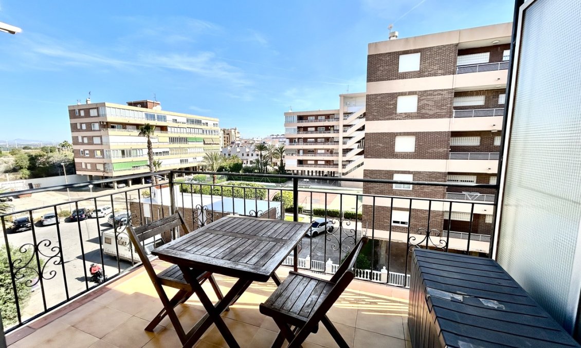 Resale - Apartment -
Torrevieja - Costa Blanca