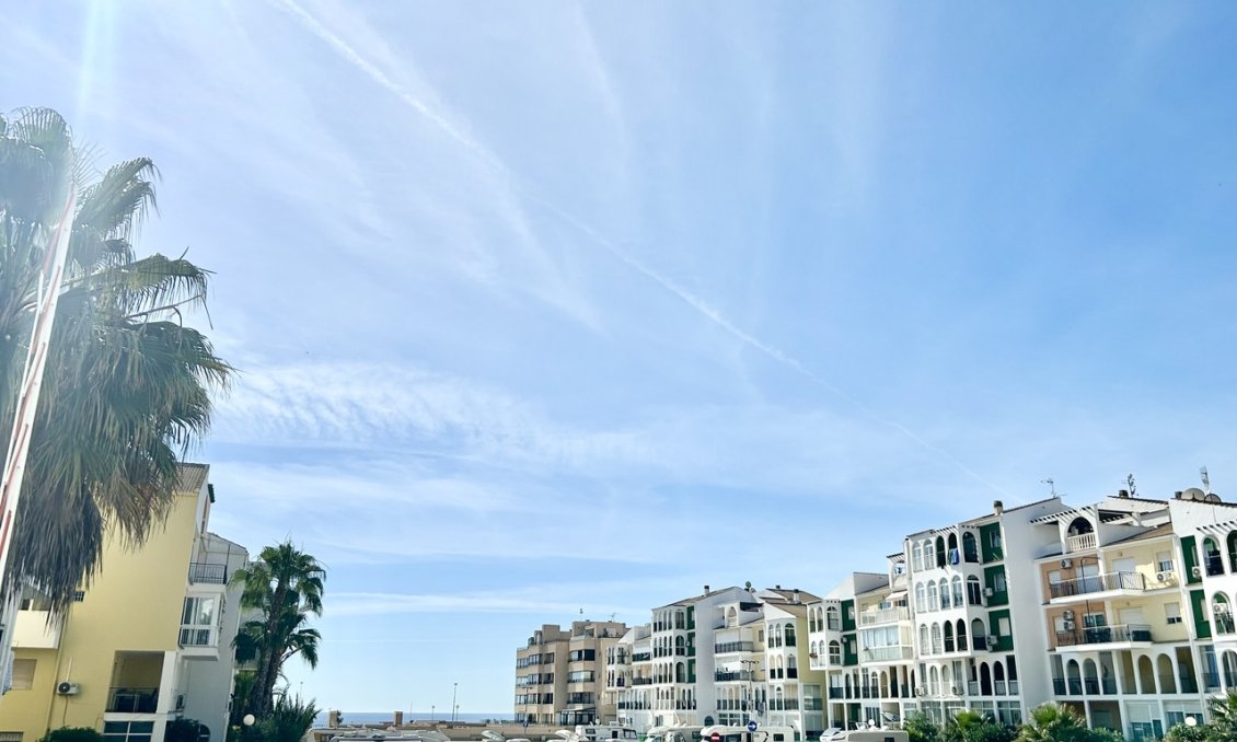 Resale - Apartment -
Torrevieja - Costa Blanca