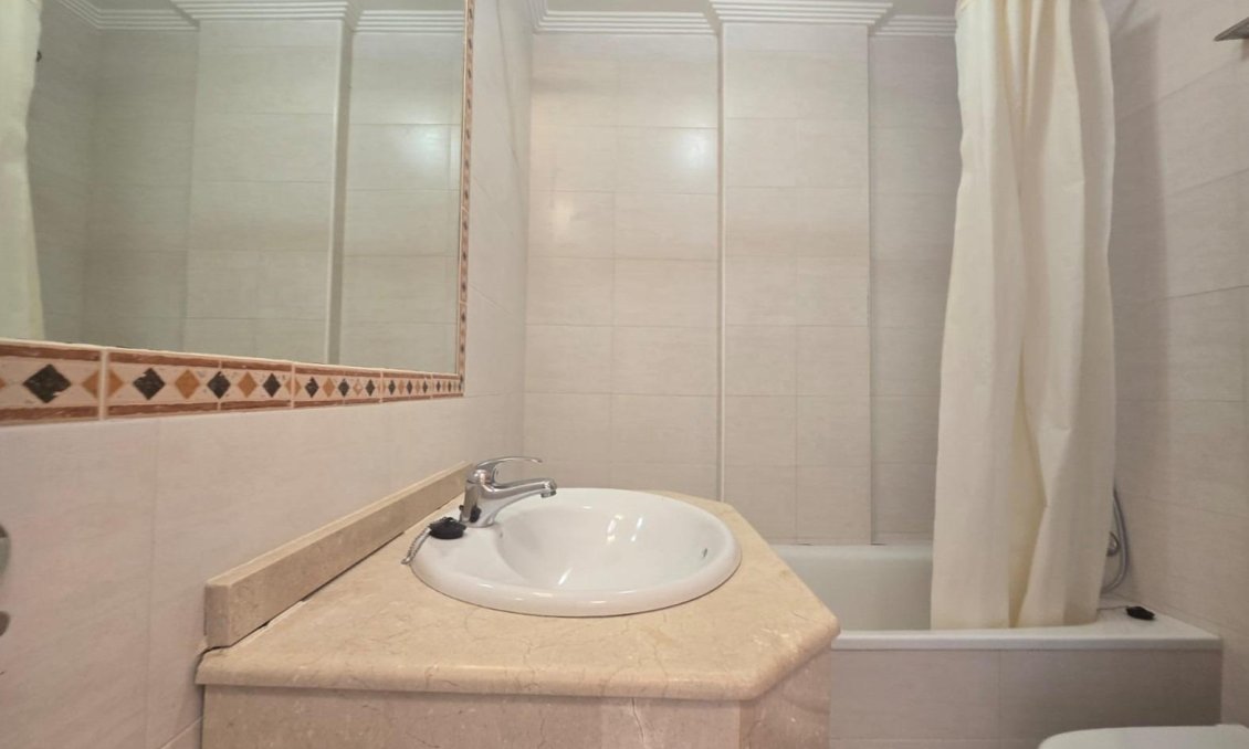 Resale - Penthouse -
Torrevieja - La Veleta
