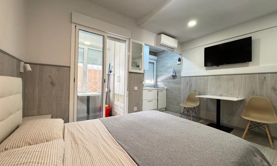 Resale - Apartment -
Torrevieja - Playa del Cura