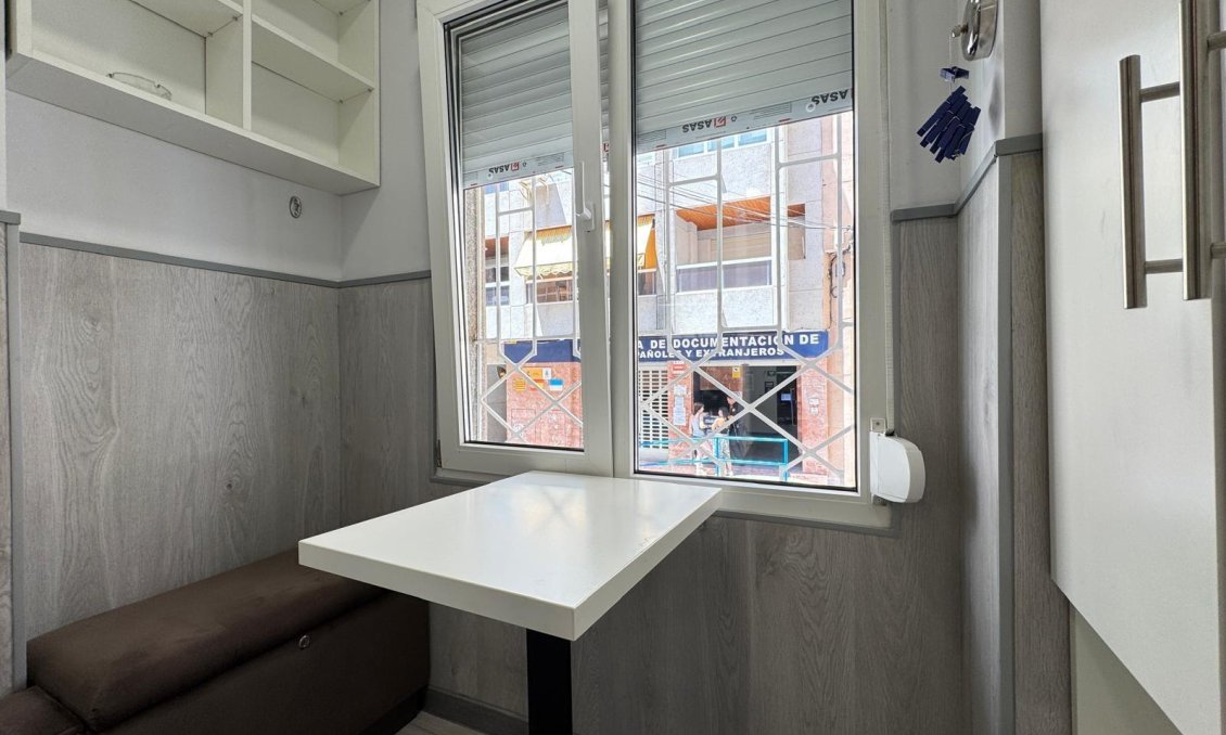 Resale - Apartment -
Torrevieja - Playa del Cura