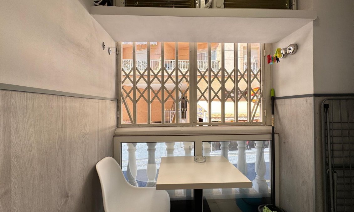Resale - Apartment -
Torrevieja - Playa del Cura