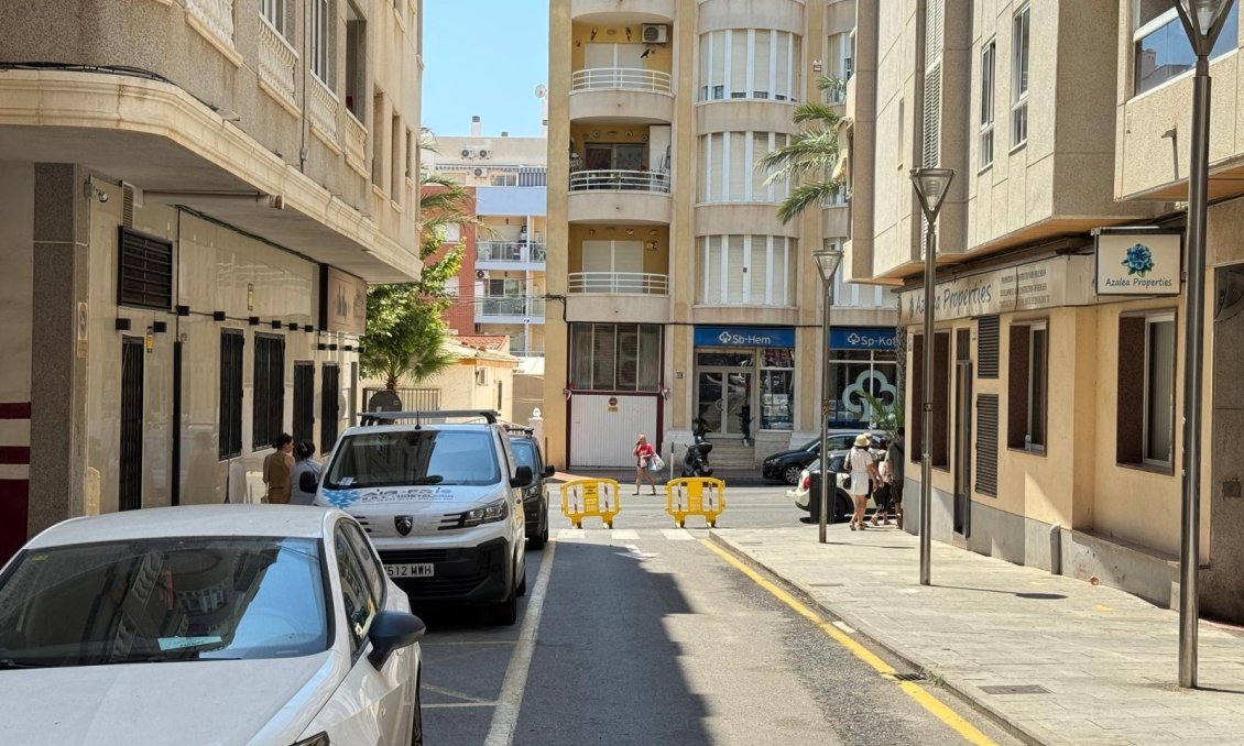 Resale - Apartment -
Torrevieja - Playa del Cura