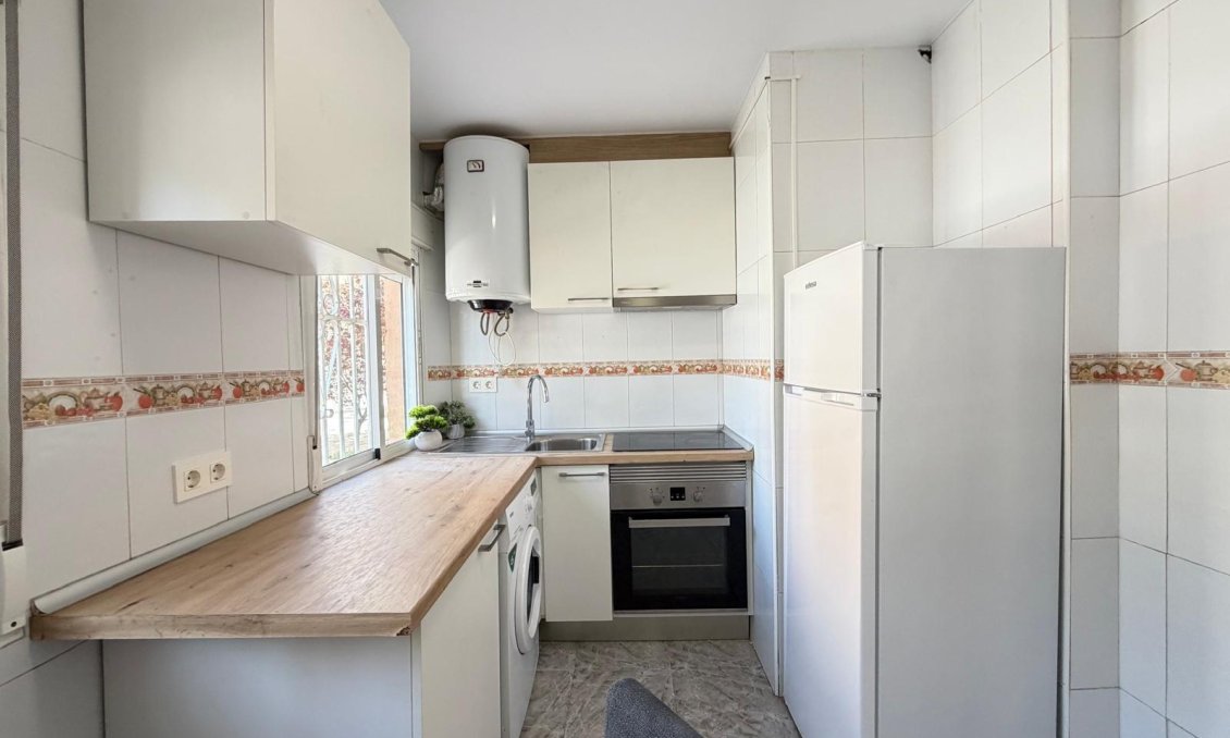 Revânzare - Apartament -
Torrevieja - Centro