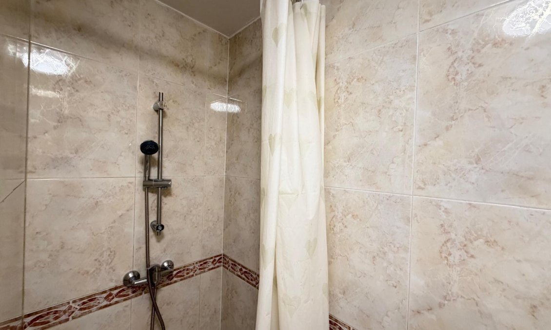 Revânzare - Apartament -
Torrevieja - Centro