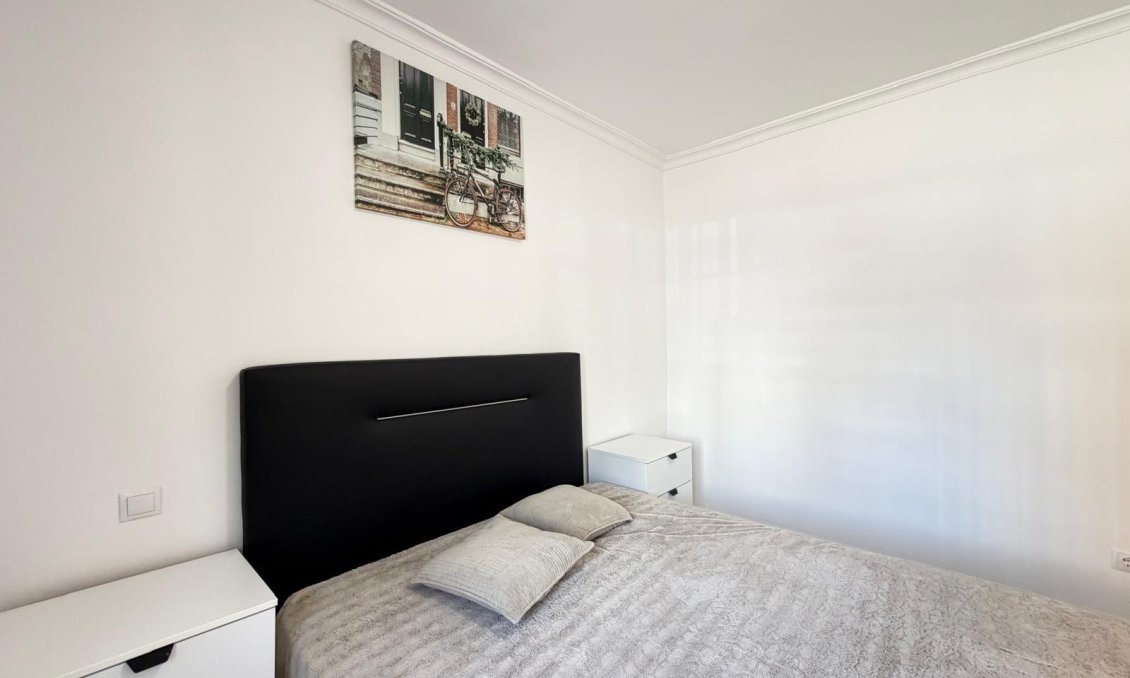 Revânzare - Apartament -
Torrevieja - Centro