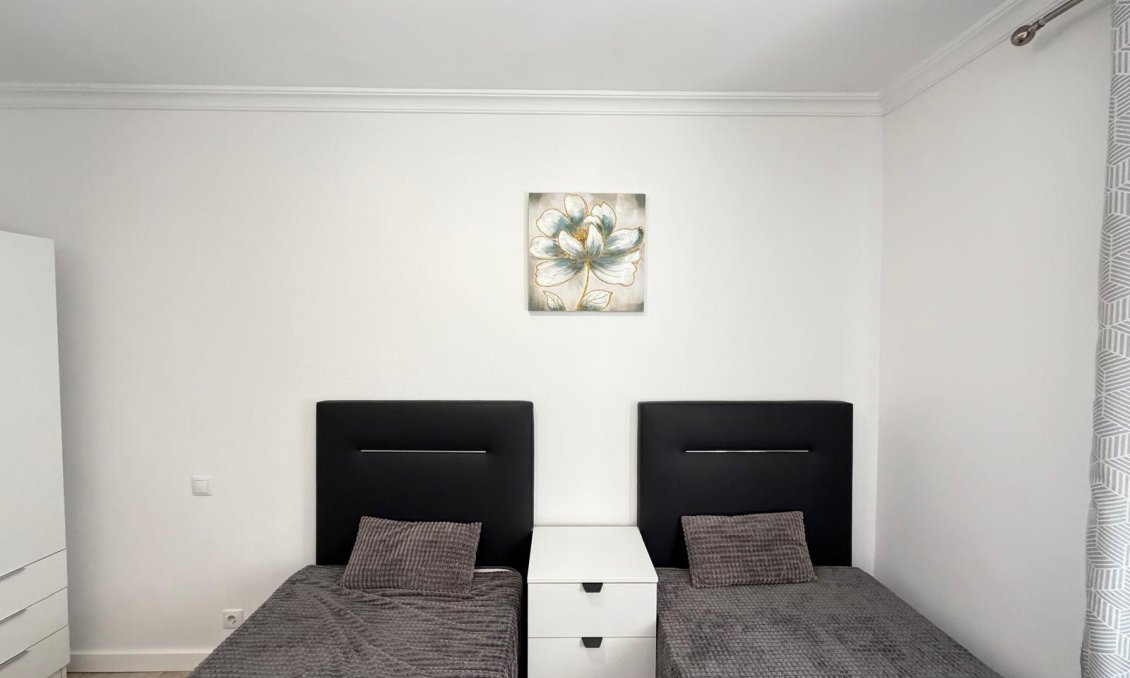 Revânzare - Apartament -
Torrevieja - Centro