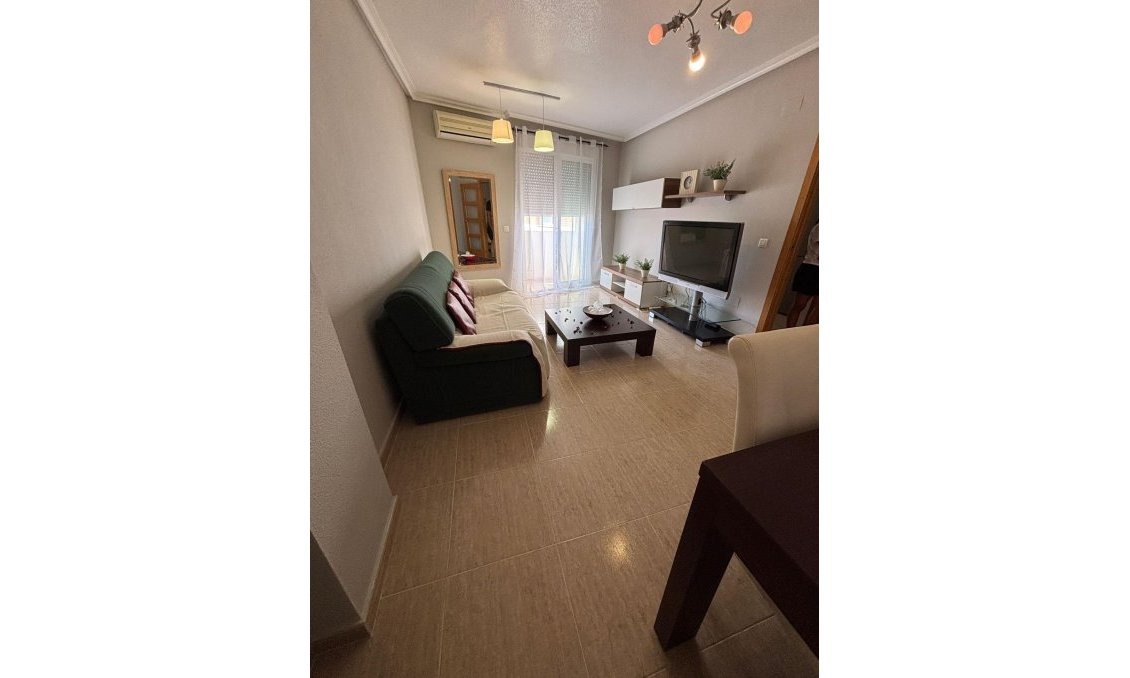 Revente - Appartement -
Torrevieja - Centro