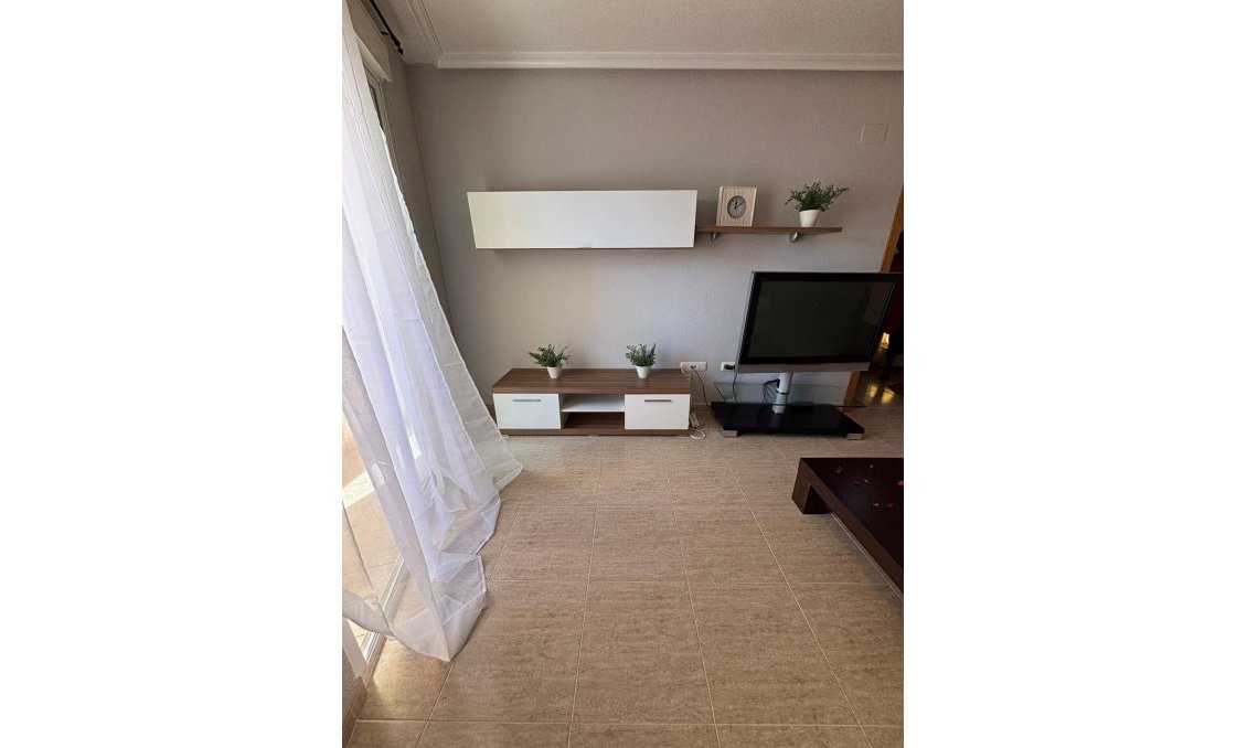 Revente - Appartement -
Torrevieja - Centro
