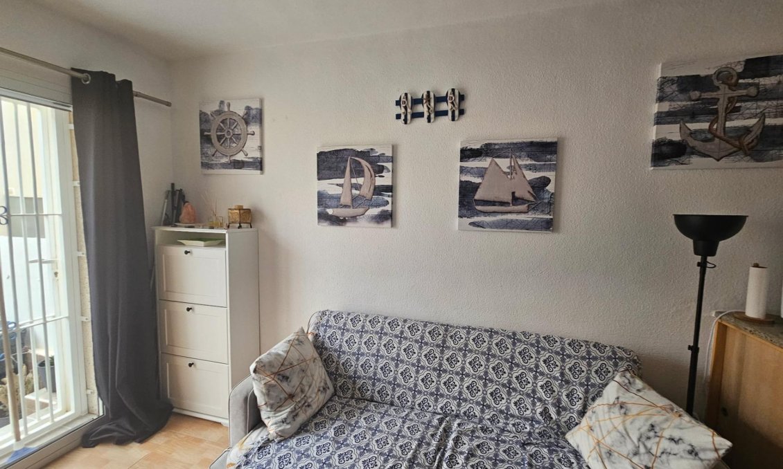 Resale - Bungalow -
Torrevieja - Lago Jardin