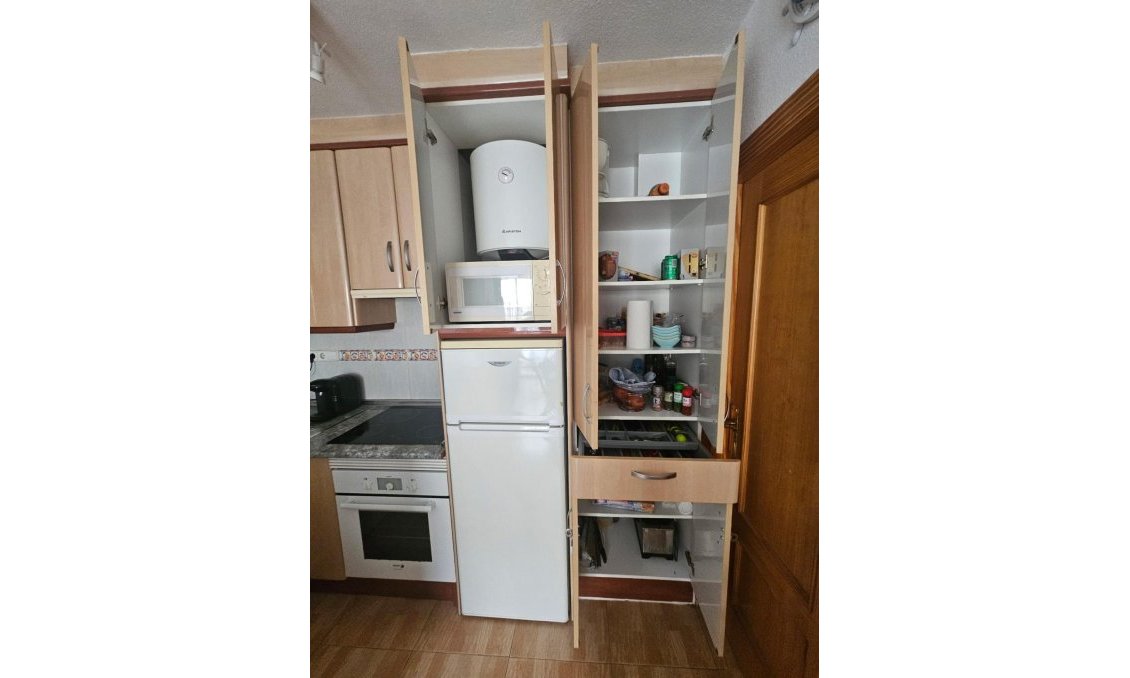 Resale - Bungalow -
Torrevieja - Lago Jardin