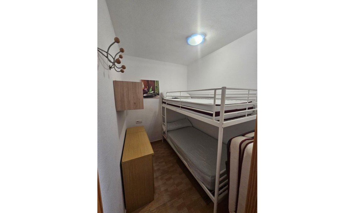 Resale - Bungalow -
Torrevieja - Lago Jardin