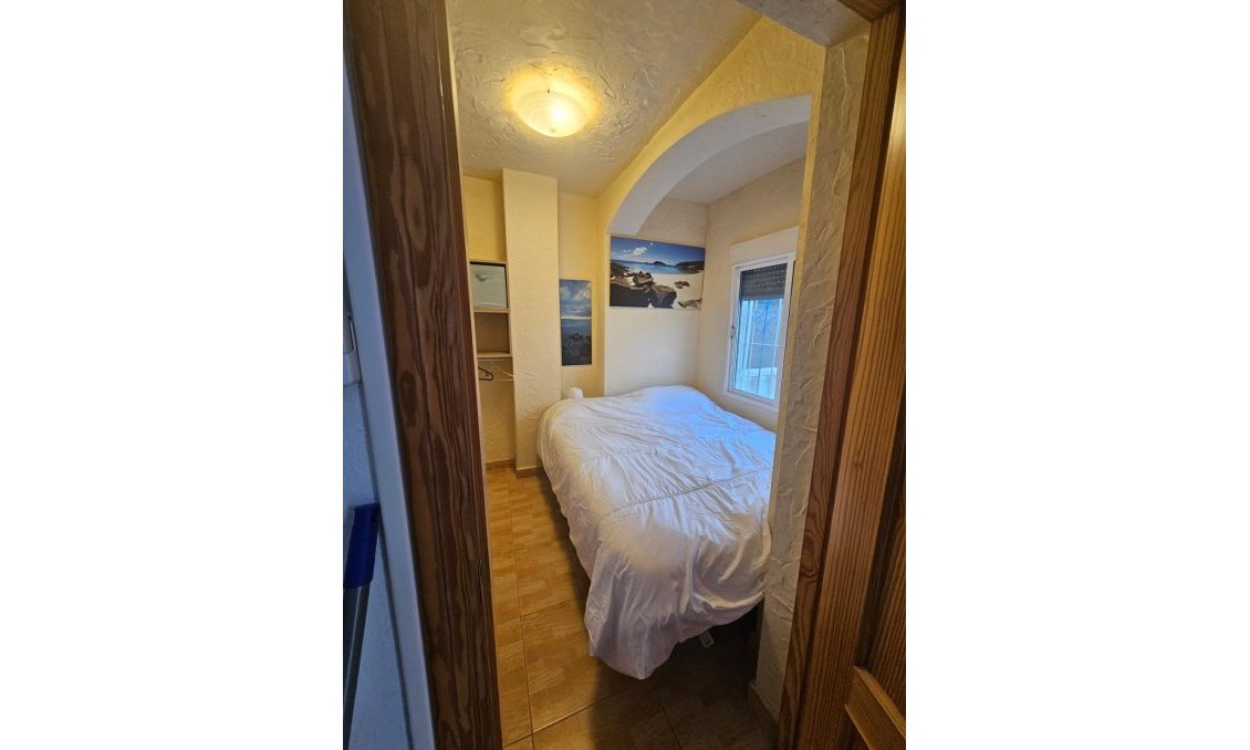 Resale - Bungalow -
Torrevieja - Lago Jardin