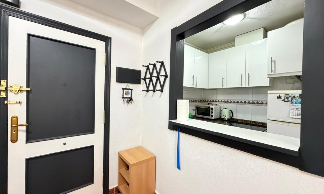 Resale - Apartment -
Torrevieja - Estacion De Autobuses