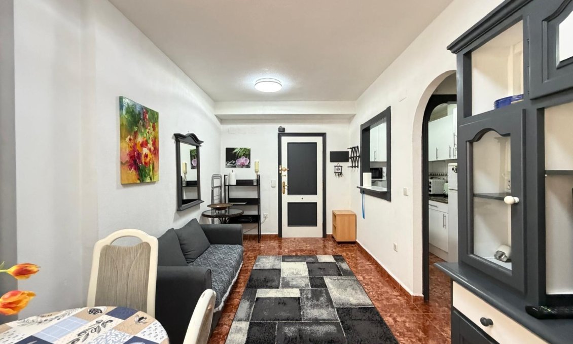 Resale - Apartment -
Torrevieja - Estacion De Autobuses