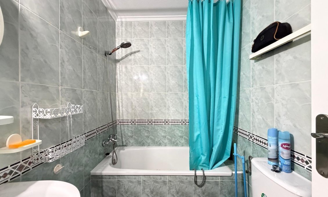 Resale - Apartment -
Torrevieja - Estacion De Autobuses