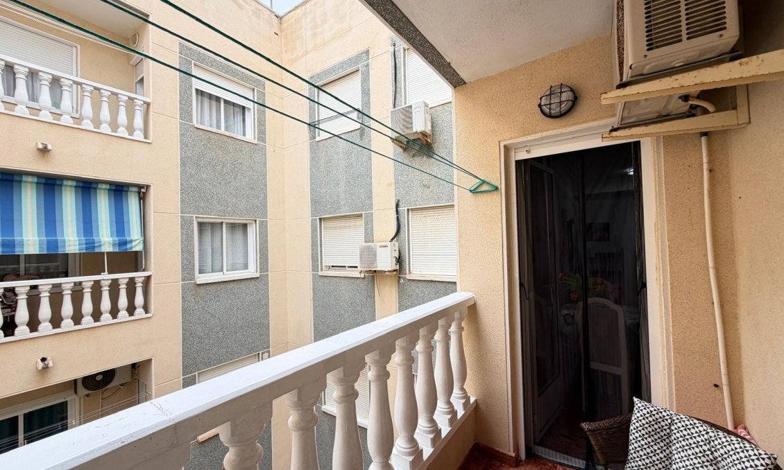 Resale - Apartment -
Torrevieja - Estacion De Autobuses