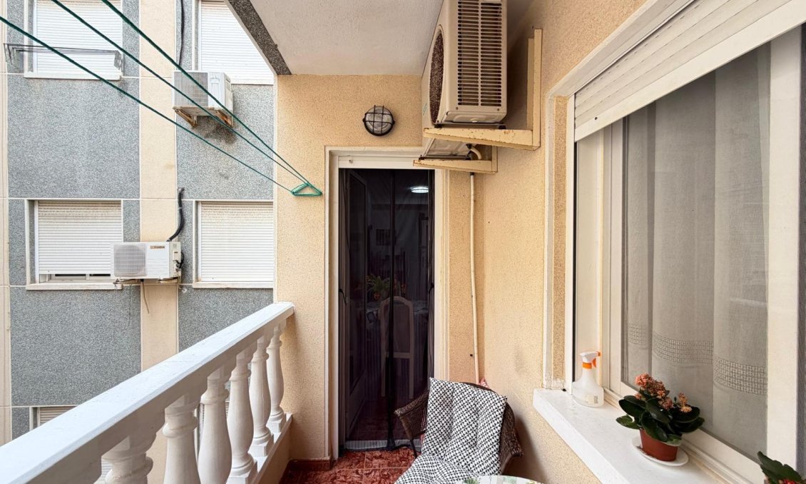 Resale - Apartment -
Torrevieja - Estacion De Autobuses