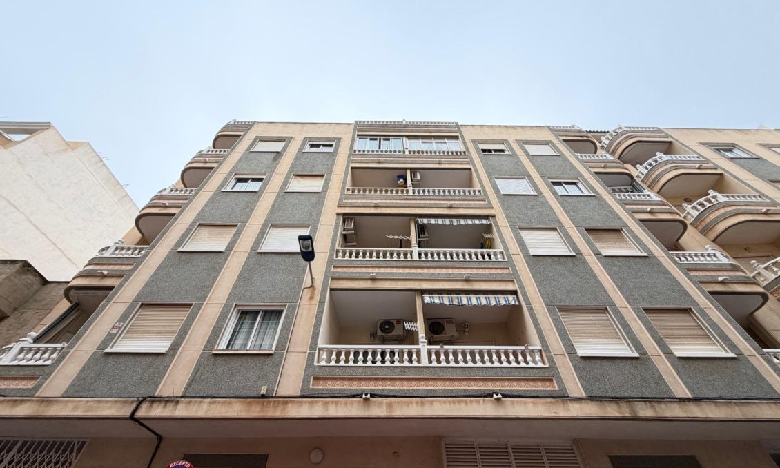 Resale - Apartment -
Torrevieja - Estacion De Autobuses