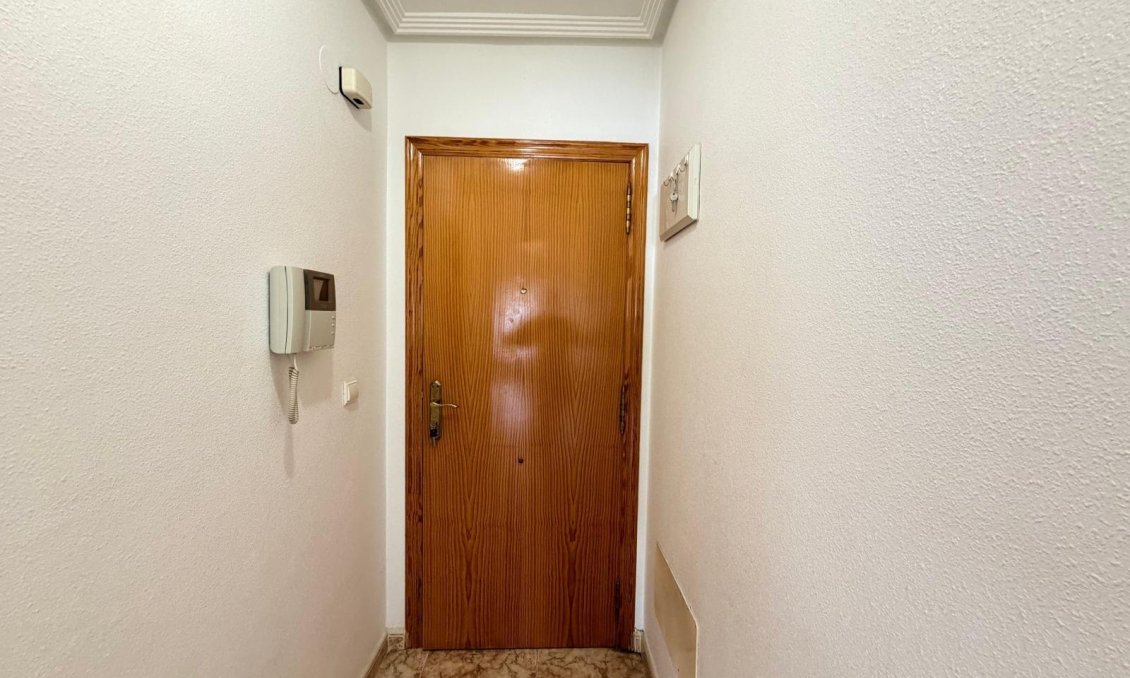 Resale - Apartment -
Torrevieja - Playa del Cura