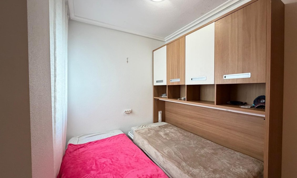 Resale - Apartment -
Torrevieja - Playa del Cura