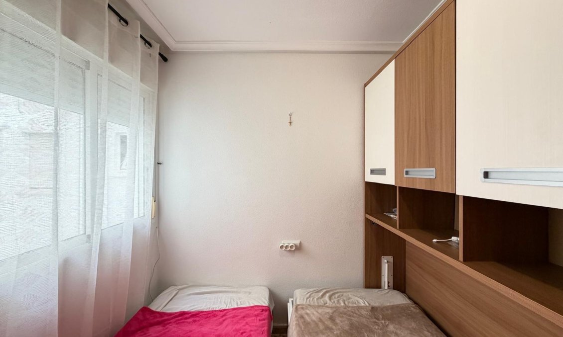 Resale - Apartment -
Torrevieja - Playa del Cura