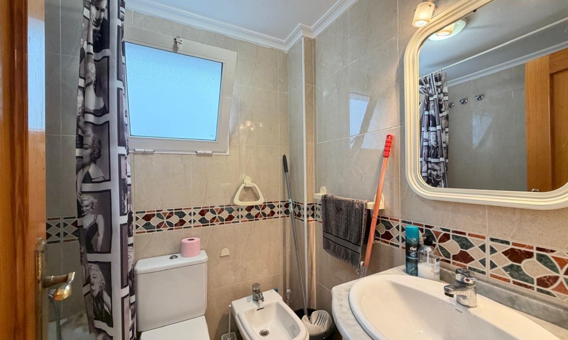 Resale - Apartment -
Torrevieja - Playa del Cura
