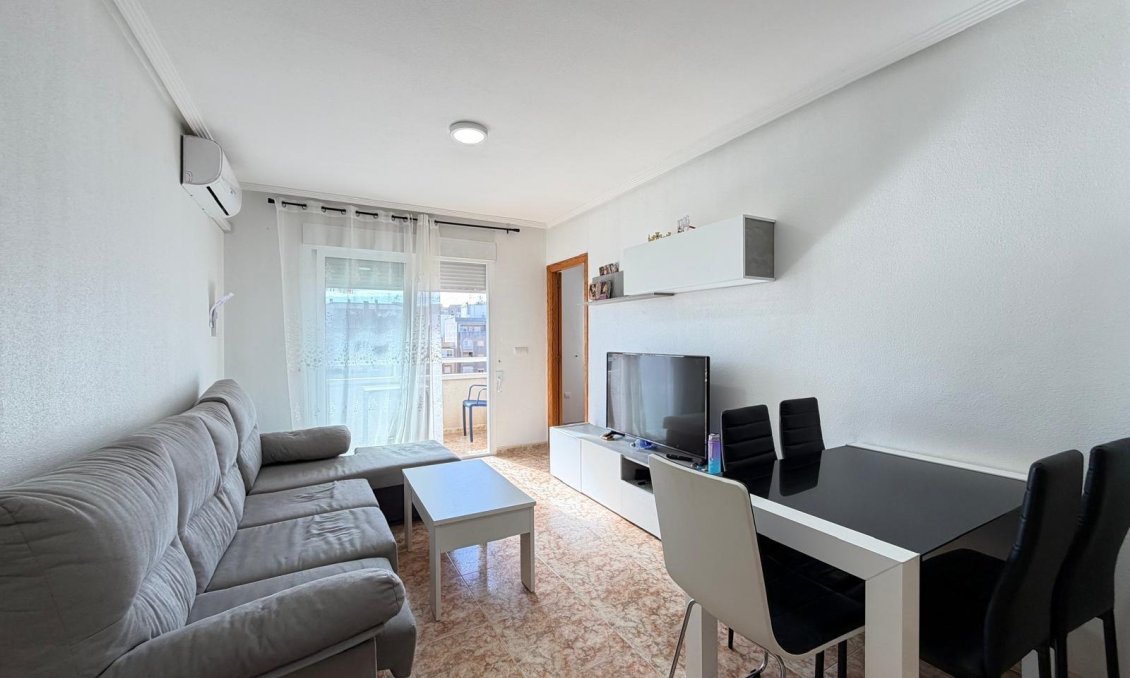 Resale - Apartment -
Torrevieja - Playa del Cura