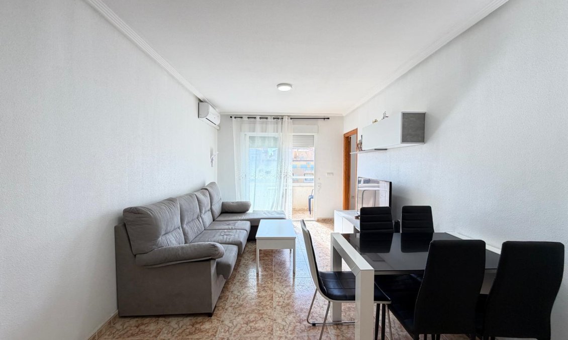 Resale - Apartment -
Torrevieja - Playa del Cura