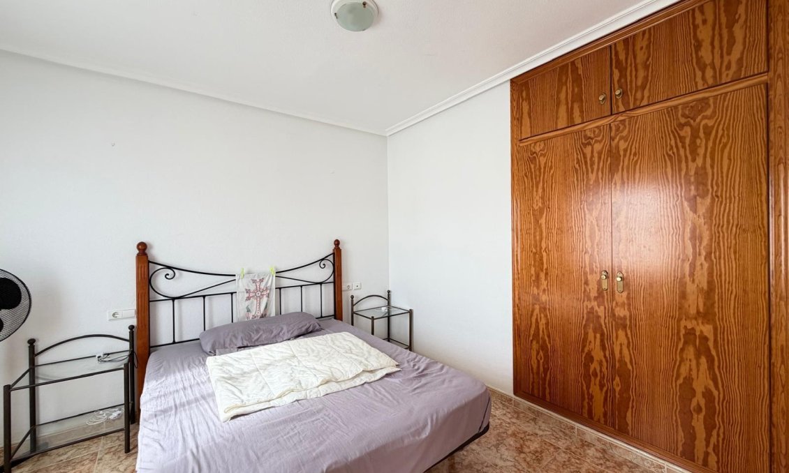 Resale - Apartment -
Torrevieja - Playa del Cura