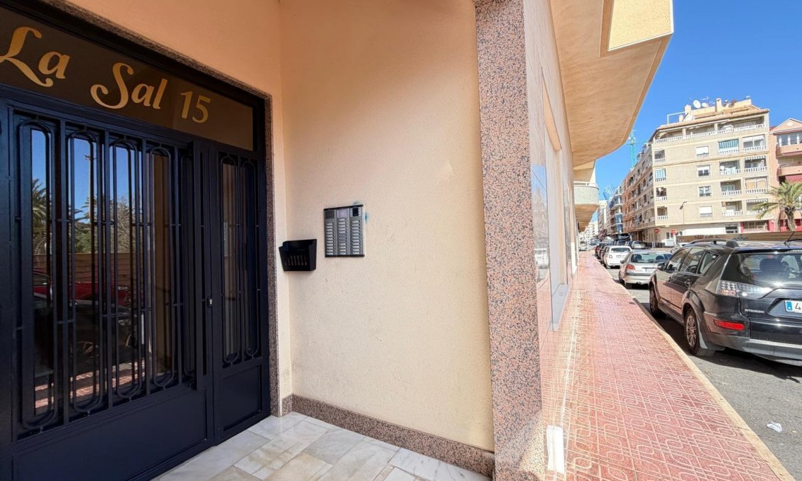 Resale - Apartment -
Torrevieja - Playa del Cura