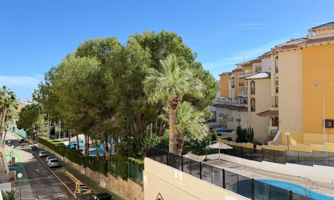 Revente - Appartement -
Orihuela Costa - Altos De Campoamor