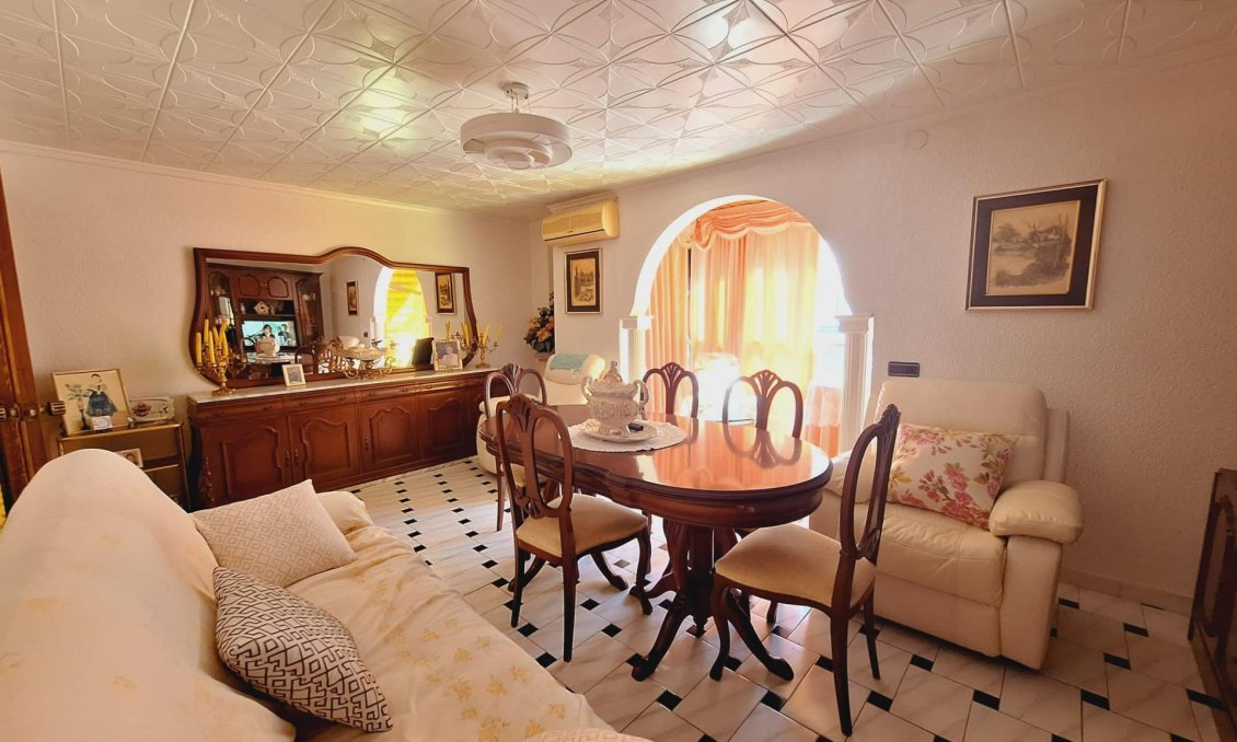 Resale - Apartment -
Torrevieja - Acequion
