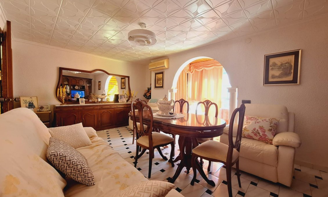 Resale - Apartment -
Torrevieja - Acequion