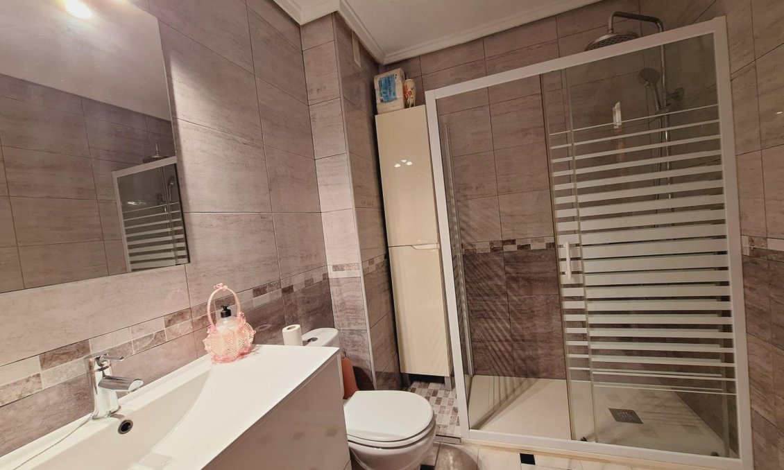 Resale - Apartment -
Torrevieja - Acequion