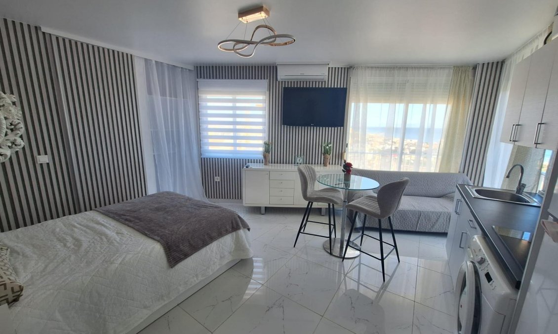 Resale - Apartment -
Torrevieja - Torrejón
