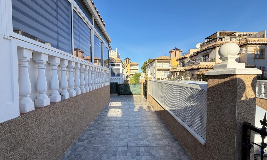Resale - Townhouse -
Orihuela Costa - Las Filipinas