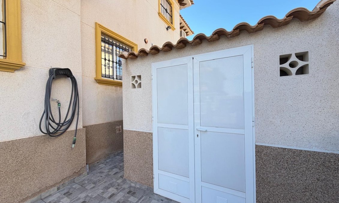 Resale - Townhouse -
Orihuela Costa - Las Filipinas