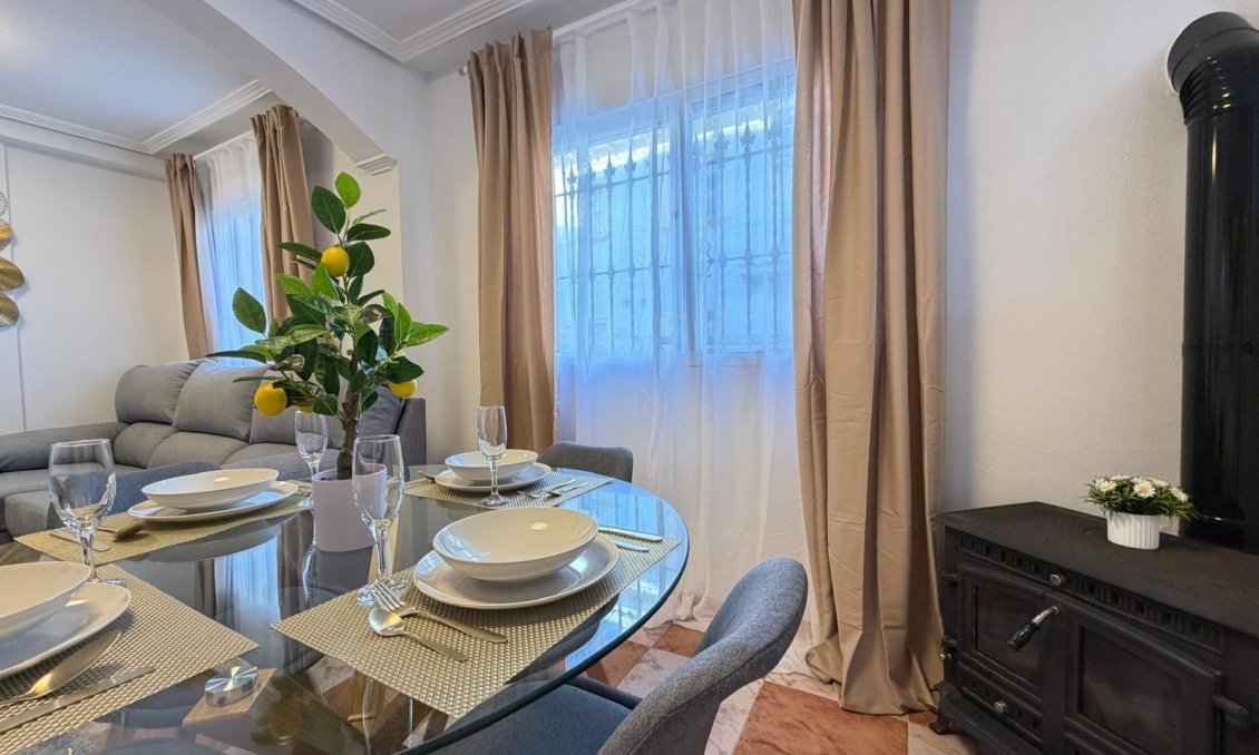 Resale - Townhouse -
Orihuela Costa - Las Filipinas