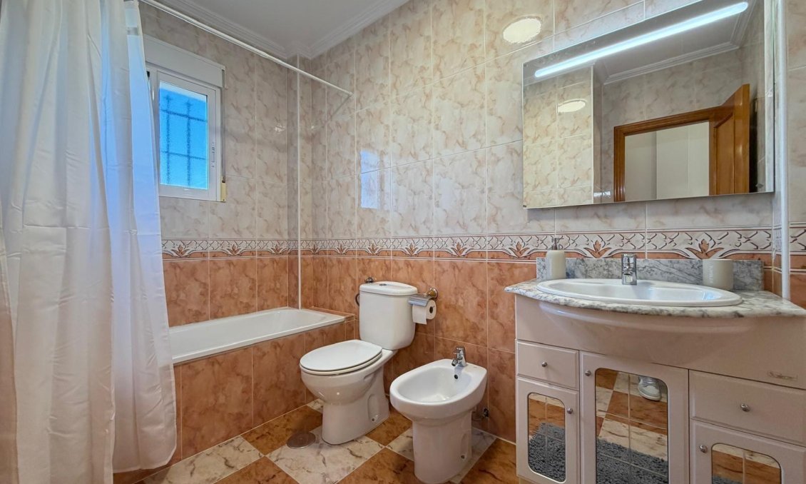 Resale - Townhouse -
Orihuela Costa - Las Filipinas