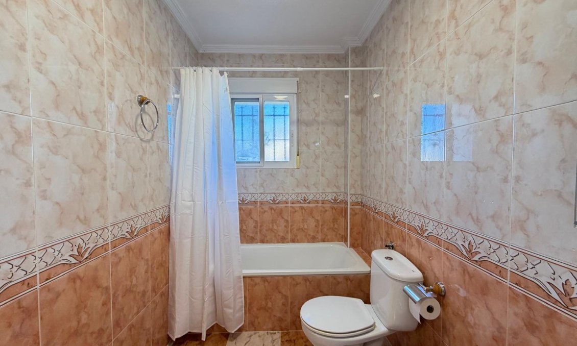 Resale - Townhouse -
Orihuela Costa - Las Filipinas